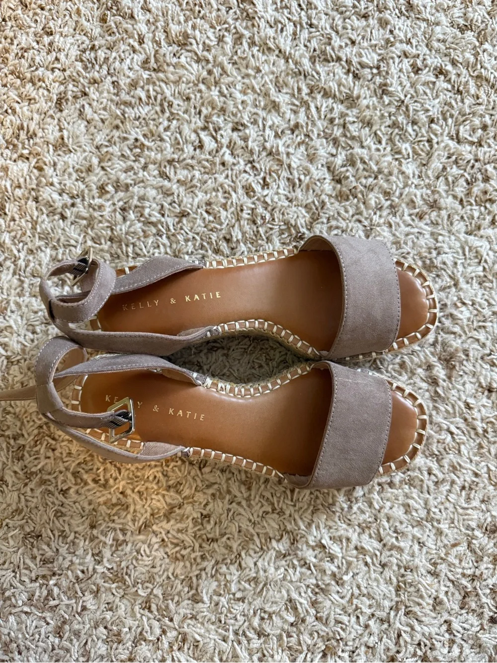 Kelly & Katie Tan Wedges